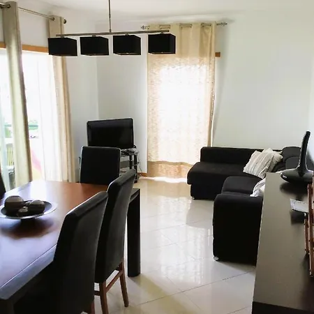 Flat T2 - Corrieira - *