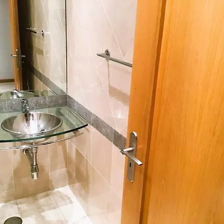 Flat T2 - Corrieira - *